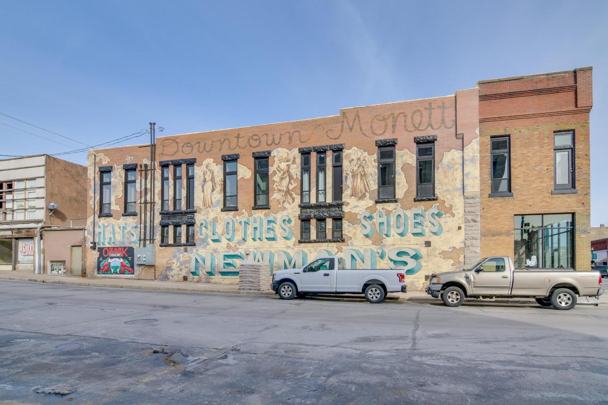 Dtwn Loft In The Heart Of Monett Pets Welcome! Exteriér fotografie