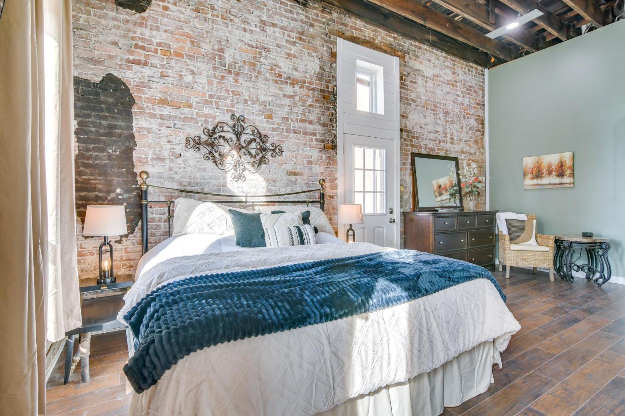 Dtwn Loft In The Heart Of Monett Pets Welcome! Exteriér fotografie
