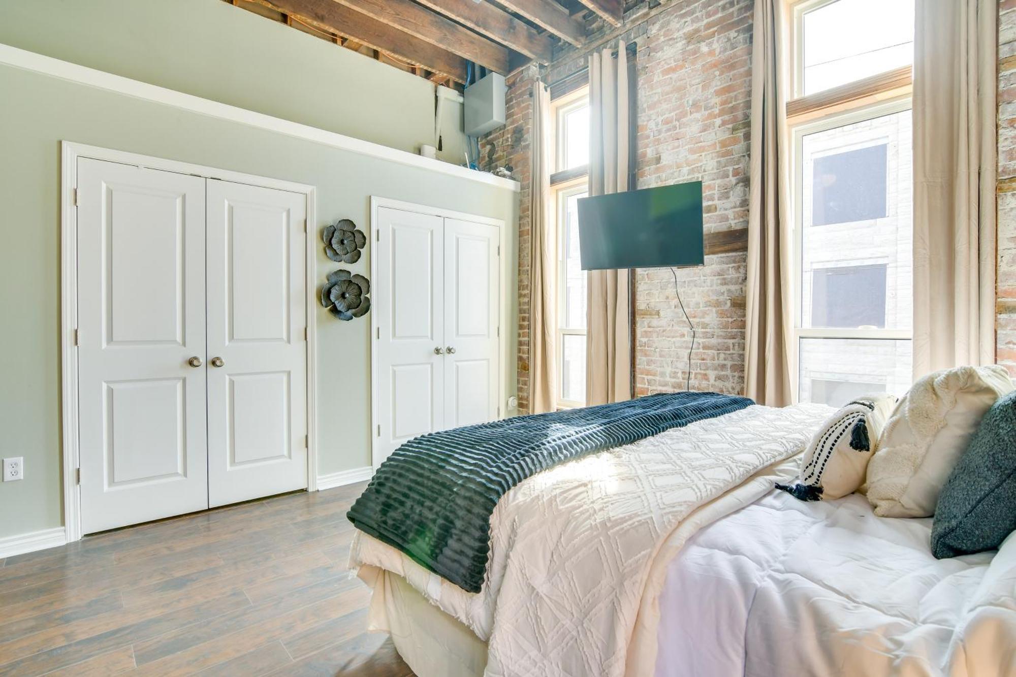 Dtwn Loft In The Heart Of Monett Pets Welcome! Exteriér fotografie